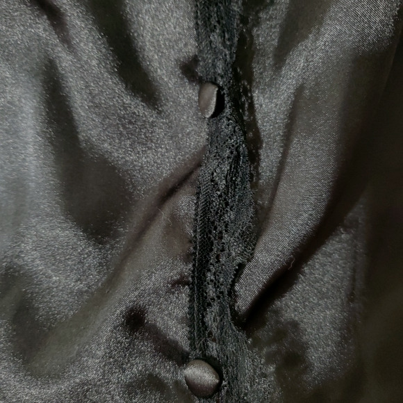 LUXURIOUS SLEEP SHIRT Button Down Kimono SHINY BLACK SATIN Lace WOMEN'S PLUS 1X - Picture 5 of 9